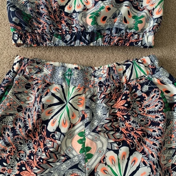 Two piece set - Picture 4 of 4